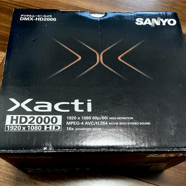 SANYO(サンヨー)のサンヨー フルハイビジョン デジタルムービーカメラ ザクティDMX-HD2000 スマホ/家電/カメラのカメラ(ビデオカメラ)の商品写真
