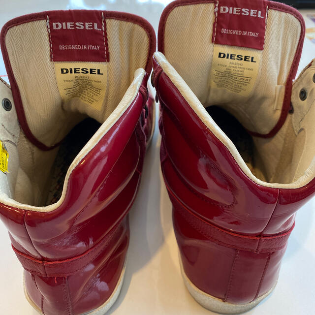 DIESEL(ディーゼル)のDIESEL ディーゼル　ハイカットスニーカー メンズの靴/シューズ(スニーカー)の商品写真