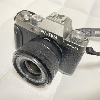 フジフイルム(富士フイルム)のFUJIFILM XT100(ミラーレス一眼)