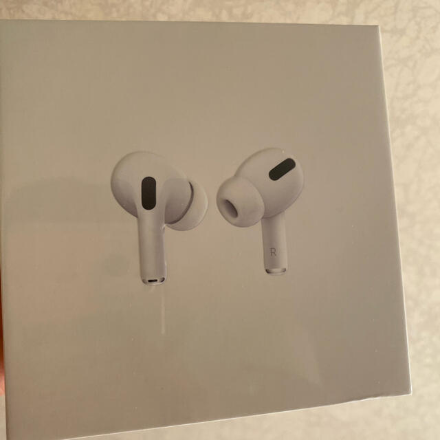 Apple(アップル)のApple AirPods Pro(エアポッド) MWP22J/A スマホ/家電/カメラのオーディオ機器(ヘッドフォン/イヤフォン)の商品写真