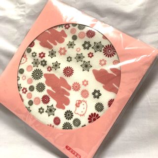 ハローキティ(ハローキティ)の【非売品】ハローキティ　風呂敷　和柄　kitty 麻の葉文様　禰󠄀豆子の模様(キャラクターグッズ)