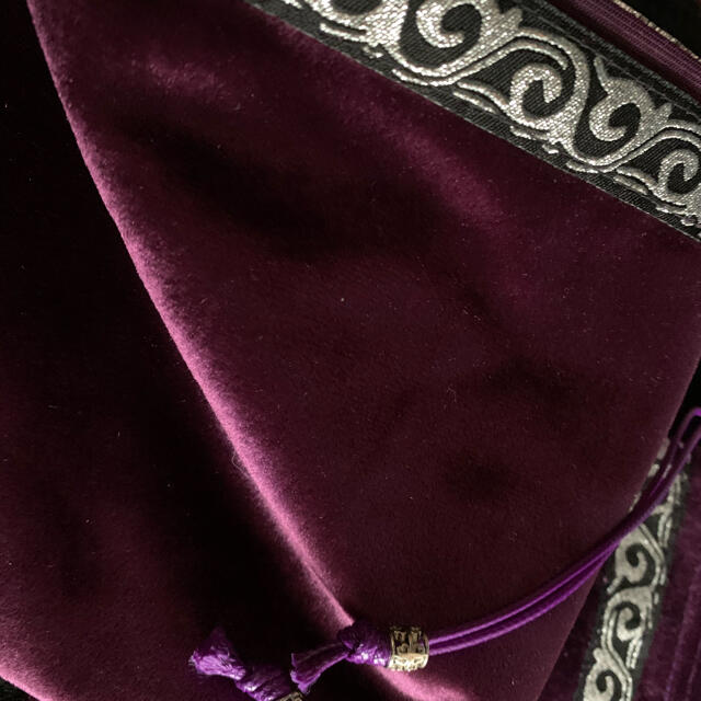 タロット　手品　クロス　布　骨董品置き　紫　パープル　ベルベット　高級感　カード エンタメ/ホビーのエンタメ その他(その他)の商品写真