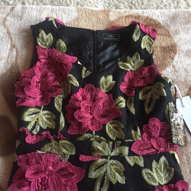 GRACE CONTINENTAL - グレースコンチネンタル 華やか刺繍 ワンピース