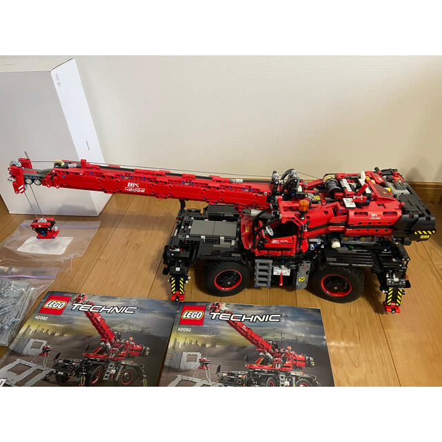 Lego(レゴ)の美品　LEGO 42082 レゴ テクニック  クレーン車 エンタメ/ホビーのおもちゃ/ぬいぐるみ(模型/プラモデル)の商品写真