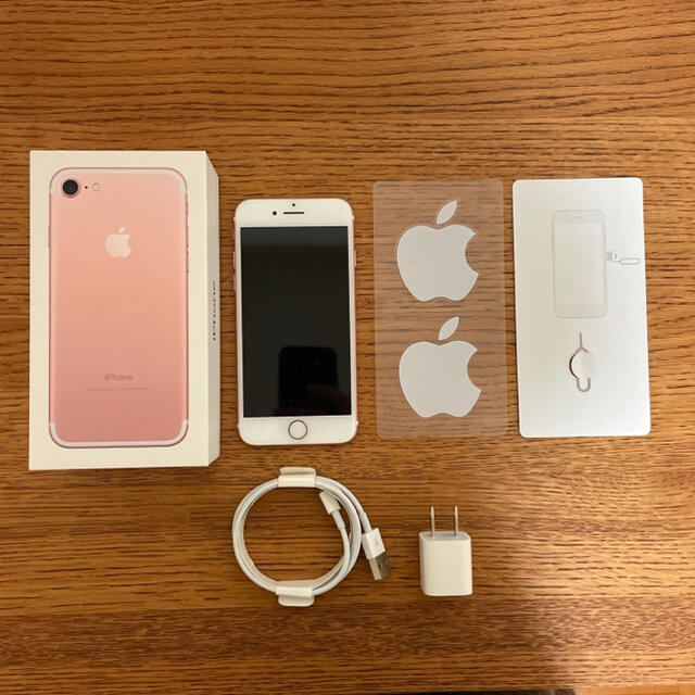 【送料込】iPhone7 ローズピンク SIMフリー 128GB