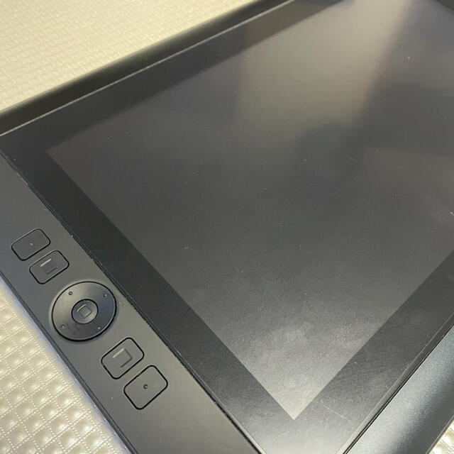 Wacom(ワコム)のCINTIQ 13HD 液タブ DTK-1301/K0【未使用スリムペン付】 スマホ/家電/カメラのPC/タブレット(PC周辺機器)の商品写真