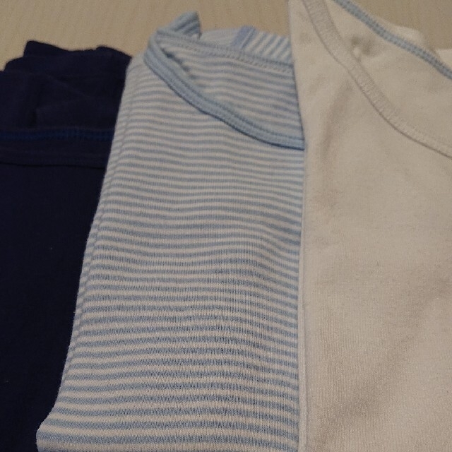 UNIQLO(ユニクロ)のユニクロ半袖肌着 100 キッズ/ベビー/マタニティのキッズ服男の子用(90cm~)(下着)の商品写真