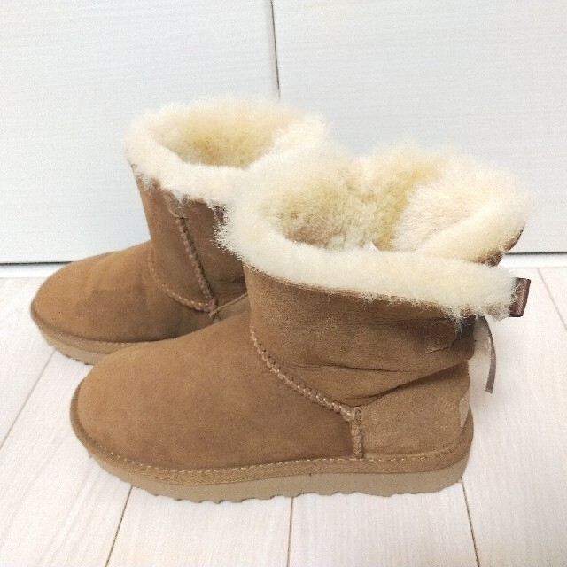 UGG(アグ)の【未使用】UGG　MINI BAILEY BOW II レディースの靴/シューズ(ブーツ)の商品写真