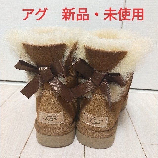 UGG(アグ)の【未使用】UGG　MINI BAILEY BOW II レディースの靴/シューズ(ブーツ)の商品写真