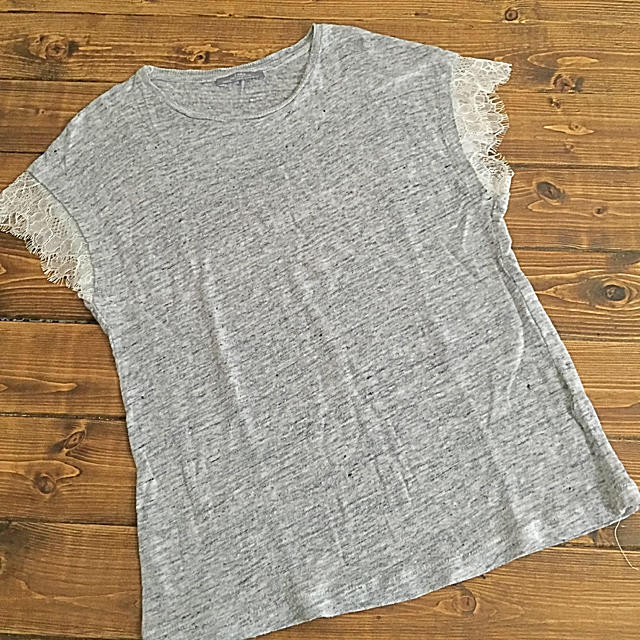 ZARA(ザラ)の専用品＊ZARA 肩レース Tシャツ レディースのトップス(Tシャツ(半袖/袖なし))の商品写真