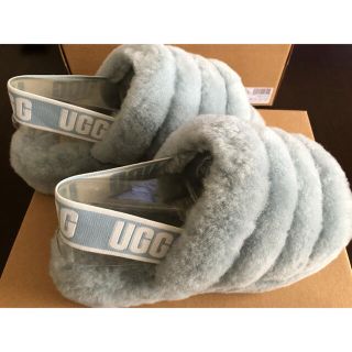 アグ(UGG)のUGG フラッフイヤースライド　6 23.5センチ(サンダル)