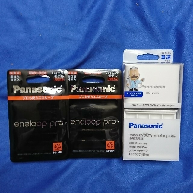 Panasonic(パナソニック)のeneloop急速充電器+eneloop proセット スマホ/家電/カメラのスマートフォン/携帯電話(バッテリー/充電器)の商品写真