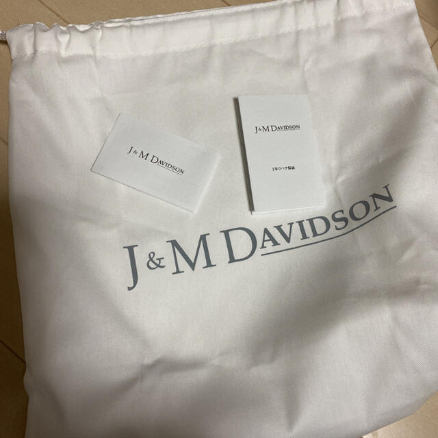 J&M DAVIDSON(ジェイアンドエムデヴィッドソン)のJ&M DAVIDSON ジェイアンドエムデヴィッドソン レディースのバッグ(ショルダーバッグ)の商品写真