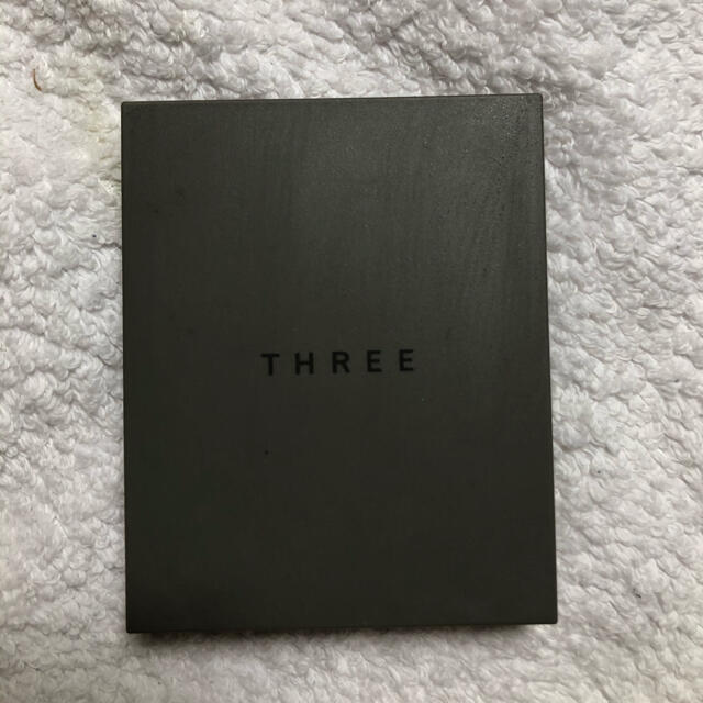 THREE(スリー)のTHREE コントラスト　デュオ　01 コスメ/美容のベースメイク/化粧品(フェイスパウダー)の商品写真