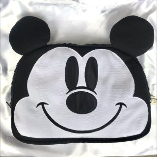 Disney ミッキーマウス ノートパソコンバッグ リバーシブル携帯まくら ディズニーの通販 ラクマ Disney ミッキーマウス ノートパソコンバッグ リバーシブル携帯まくら ディズニーの通販 ラクマ