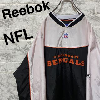 リーボック(Reebok)のリーボック　NFL ゲームシャツ　ビッグ刺繍ロゴ　ブラック　ホワイト　L(ブルゾン)