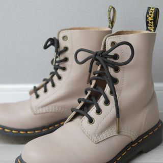 ドクターマーチン(Dr.Martens)のドクターマーチン　ブーツベージュ(ブーツ)