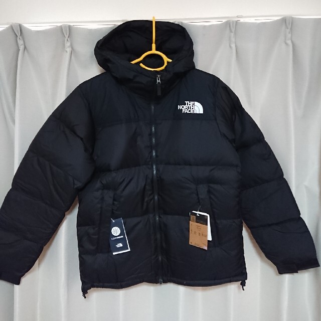 THE NORTH FACE(ザノースフェイス)のおいちゃん様専用 ヌプシフーディ Lサイズ ブラック 直営店限定 完売 バルトロ メンズのジャケット/アウター(ダウンジャケット)の商品写真