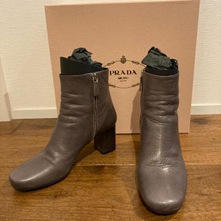 プラダ(PRADA)の【ユミ様】PRADAショートブーツ(ブーツ)