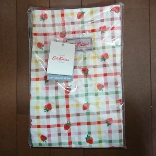 キャスキッドソン(Cath Kidston)のキャス・キッドソン ストロベリーギンガム エプロン(収納/キッチン雑貨)