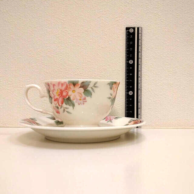 Noritake(ノリタケ)の美品【ノリタケ】Vinus China ティーカップ&ソーサー　ペアセット インテリア/住まい/日用品のキッチン/食器(グラス/カップ)の商品写真