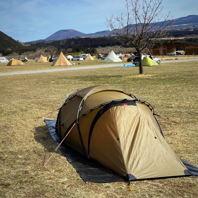 HILLEBERG(ヒルバーグ)のヒルバーグ　タラ　サンド色 スポーツ/アウトドアのアウトドア(テント/タープ)の商品写真