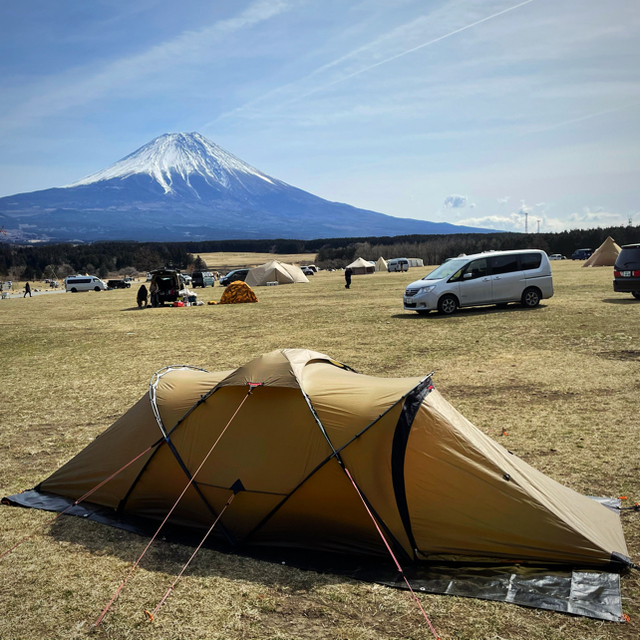 HILLEBERG(ヒルバーグ)のヒルバーグ　タラ　サンド色 スポーツ/アウトドアのアウトドア(テント/タープ)の商品写真