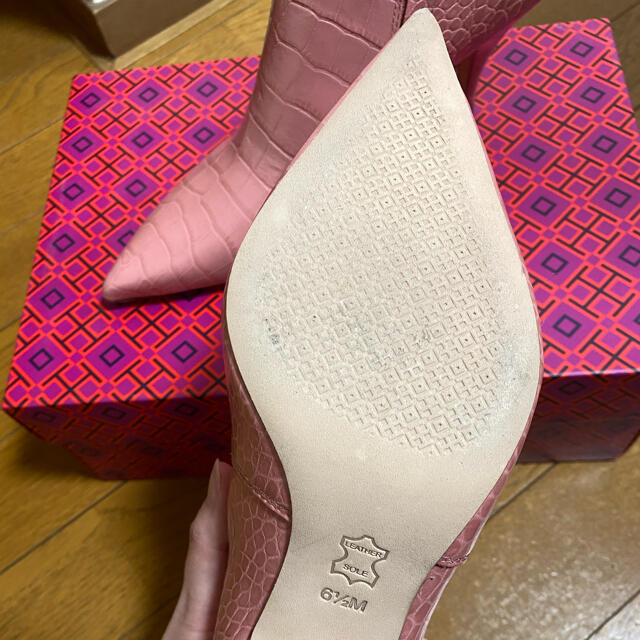 ✨【新品未使用】トリーバーチ クロコダイル柄ショートブーツ - ブーツ