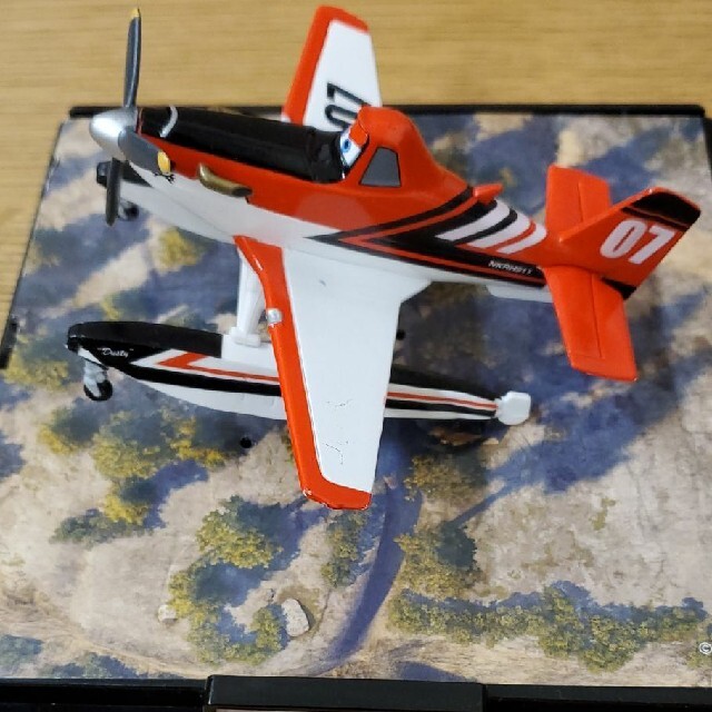 カリフォルニア ディズニー アメリカ公式商品 プレーンズ 鉄製模型　飛行機