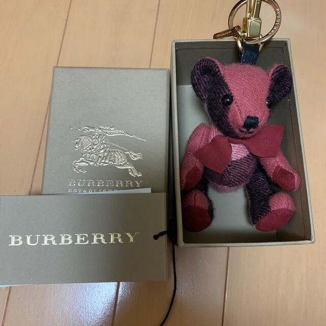 BURBERRY(バーバリー)のBurberryベアーチャーム レディースのファッション小物(キーホルダー)の商品写真