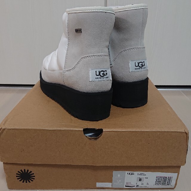 UGG(アグ)のUGG ショートブーツ【箱有り】 レディースの靴/シューズ(ブーツ)の商品写真