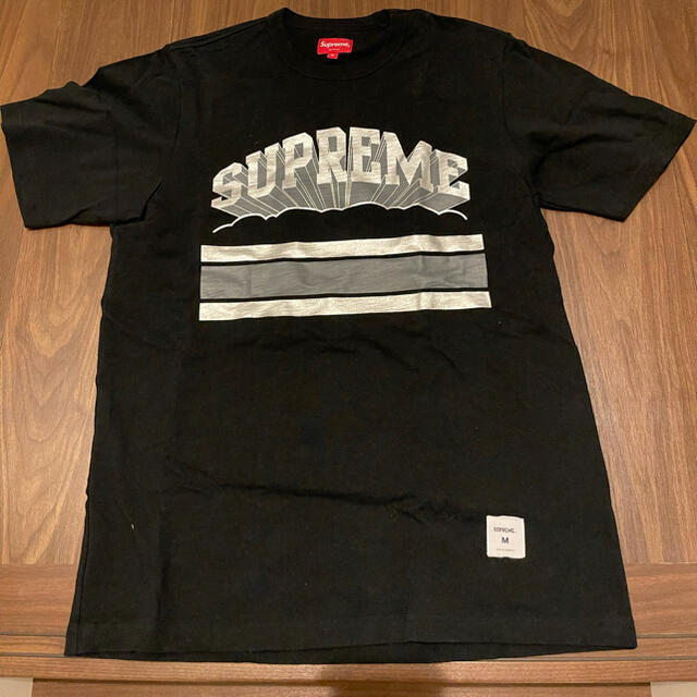 Supreme Tシャツ