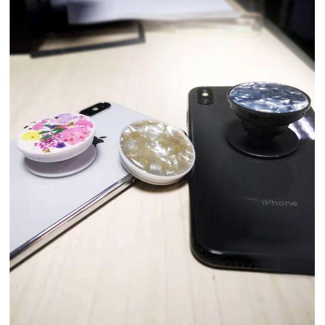 最後一つPOPSOCKETS・ポップソケット・スマホグリップ（花語り×金箔） スマホ/家電/カメラのスマホアクセサリー(iPhoneケース)の商品写真