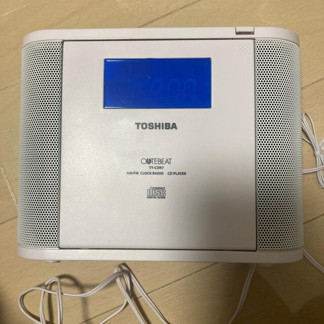 東芝(トウシバ)のTOSHIBA CUTEBEAT TY-CDR7 匿名配送 CDプレーヤー スマホ/家電/カメラのオーディオ機器(ポータブルプレーヤー)の商品写真