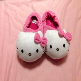 エイチアンドエム(H&M)のキティちゃん♡スリッパ(レッグウォーマー)