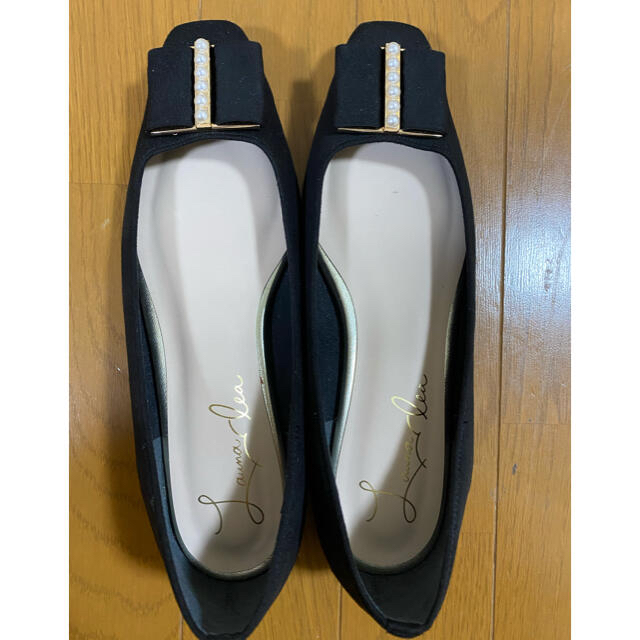 ラウナレア　リボンモチーフフラットパンプス レディースの靴/シューズ(ハイヒール/パンプス)の商品写真