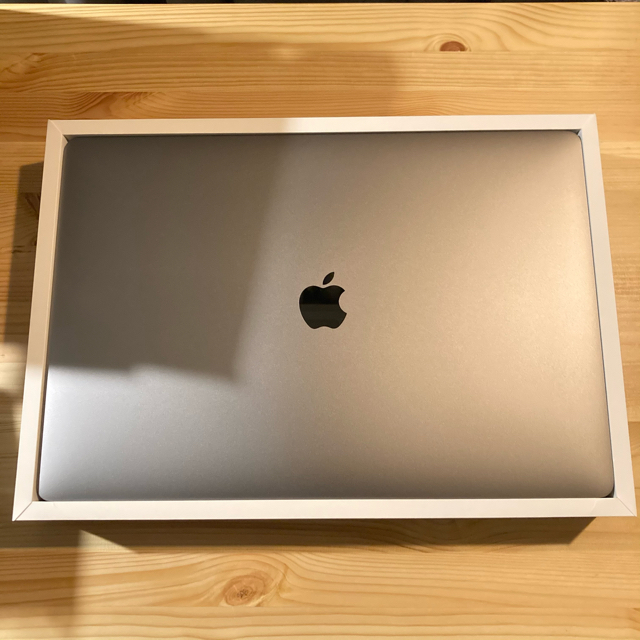 MacBook Pro 16インチ スペースグレイ 16GB/1TB