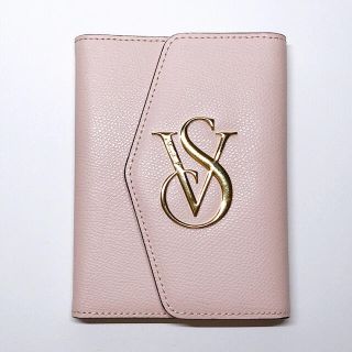 ヴィクトリアズシークレット(Victoria's Secret)の週末セール 新品 未使用 ビクトリアズシークレット パスポートケース(名刺入れ/定期入れ)