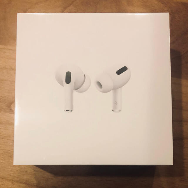 Apple(アップル)の Air Pods Pro 型番MWP22J/A 新品未開封 スマホ/家電/カメラのオーディオ機器(ヘッドフォン/イヤフォン)の商品写真