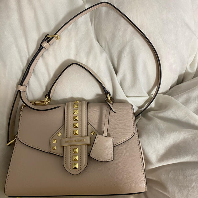 Michael Kors(マイケルコース)のMICHAEL KORS👜 レディースのバッグ(ショルダーバッグ)の商品写真