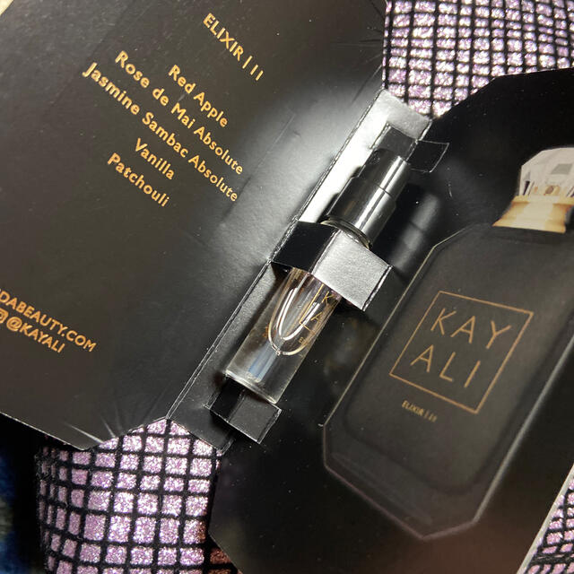 KAYALI サンプル　香水 コスメ/美容のキット/セット(サンプル/トライアルキット)の商品写真