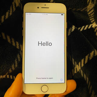 アイフォーン(iPhone)のiPhone 8 本体 SIMフリー Gold 64GB 最終値下げ(スマートフォン本体)