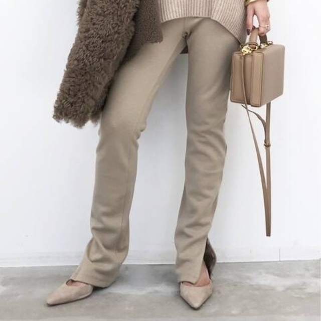 L'Appartement DEUXIEME CLASSE(アパルトモンドゥーズィエムクラス)のL'Appartementアパルトモン　Wool Zip Leggings レディースのパンツ(カジュアルパンツ)の商品写真