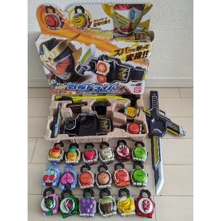 バンダイ(BANDAI)の仮面ライダー鎧武 戦極ドライバー ロックシード(特撮)