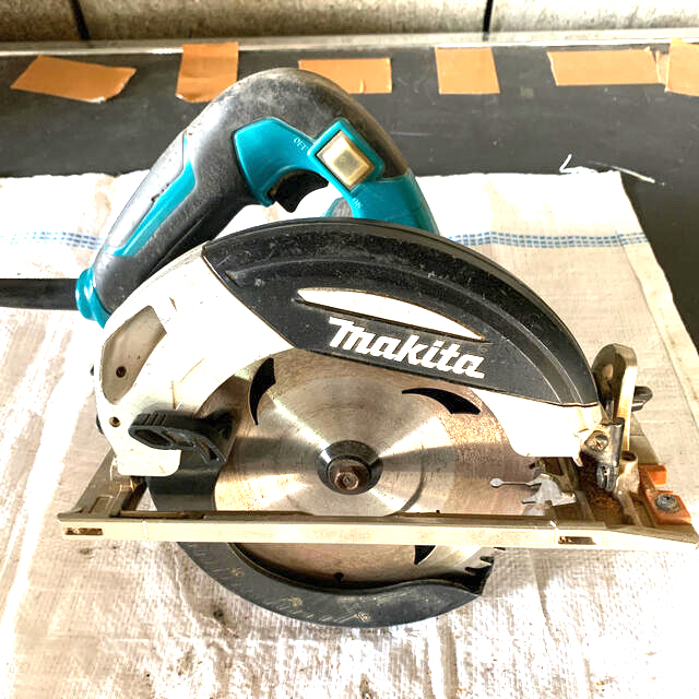 Makita(マキタ)のマキタ　丸鋸 スポーツ/アウトドアの自転車(工具/メンテナンス)の商品写真