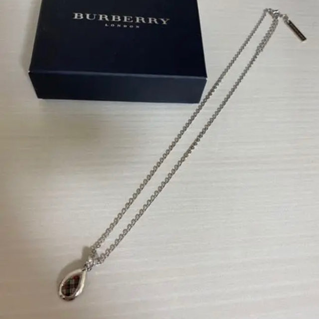 BURBERRY(バーバリー)のバーバリーネックレス美品❗️ 最終お値下げ‼️ レディースのアクセサリー(ネックレス)の商品写真