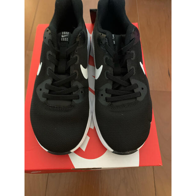 NIKE(ナイキ)のNIKE air max motion lw キッズ　スニーカー キッズ/ベビー/マタニティのキッズ靴/シューズ(15cm~)(スニーカー)の商品写真