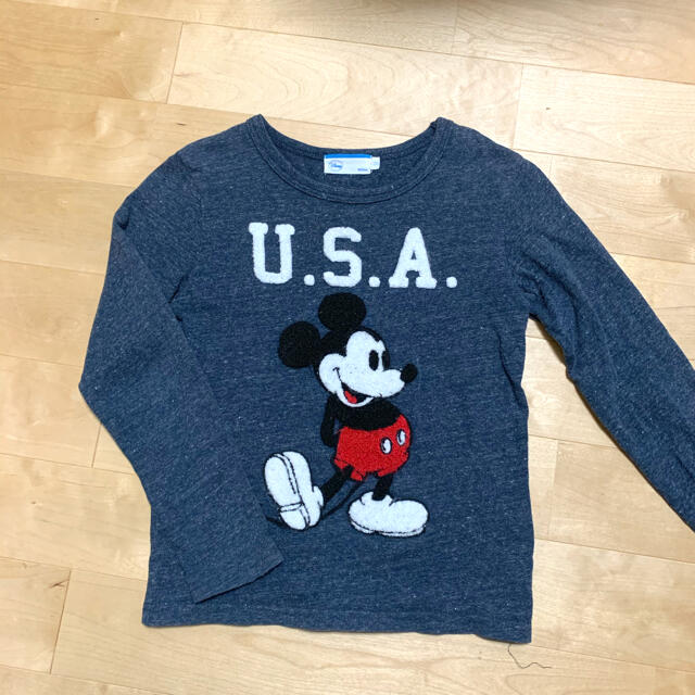 Disney(ディズニー)のミッキー　キッズロンT 130 キッズ/ベビー/マタニティのキッズ服男の子用(90cm~)(Tシャツ/カットソー)の商品写真