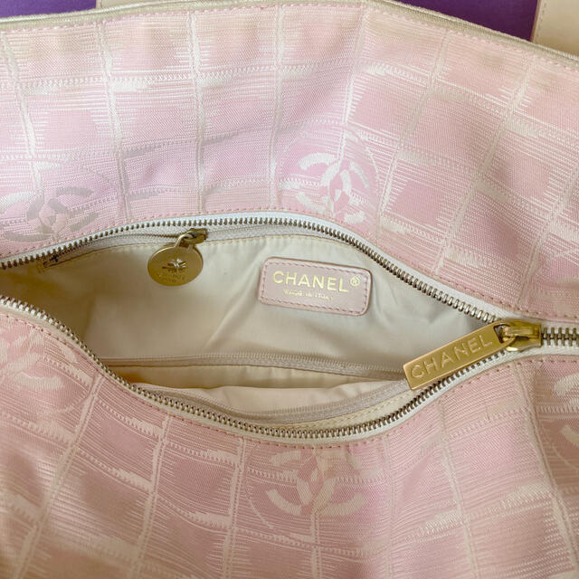 CHANEL(シャネル)のｼｬﾈﾙ ﾄﾗﾍﾞﾙﾄｰﾄ  （専用） レディースのバッグ(トートバッグ)の商品写真