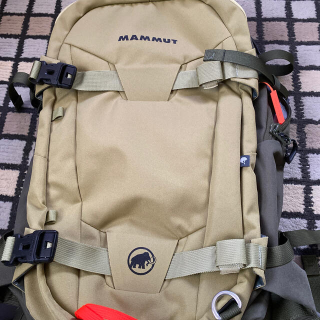 Mammut(マムート)の美品　マムート　バックパック　ニルヴァーナ　30L メンズのバッグ(バッグパック/リュック)の商品写真